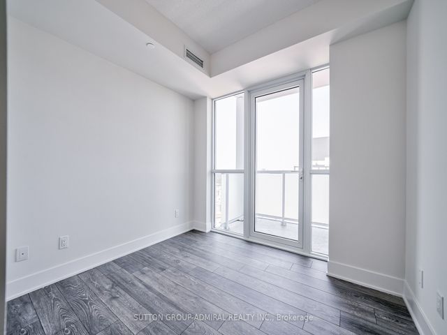 2115 - 188 Fairview Mall Dr