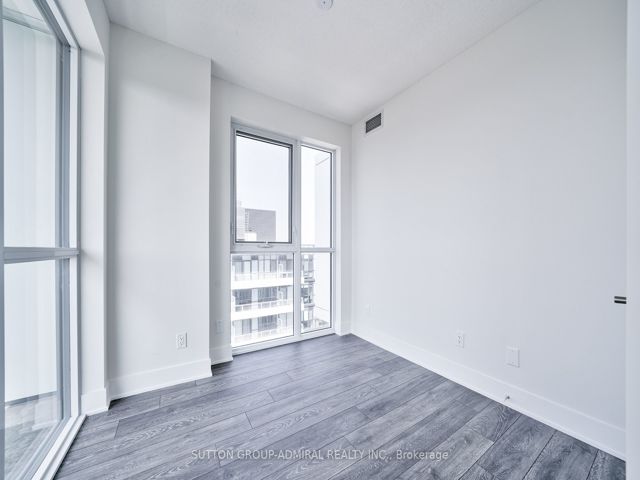 2115 - 188 Fairview Mall Dr