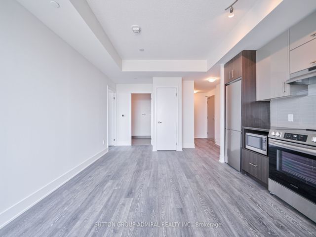 2115 - 188 Fairview Mall Dr
