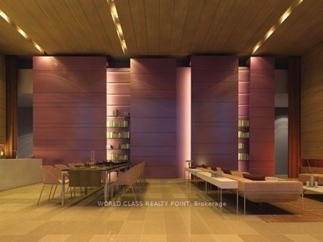 922 - 15 Queens Quay E