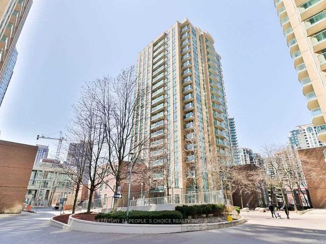 102 - 20 Olive Ave