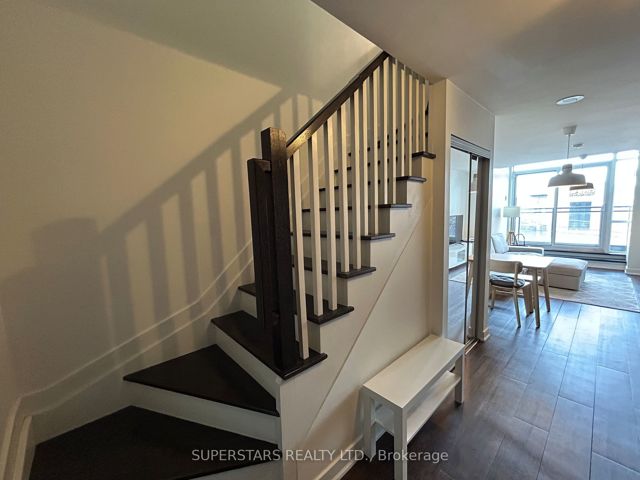 217 - 775 King St W
