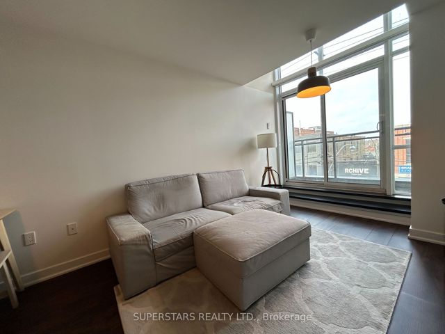 217 - 775 King St W