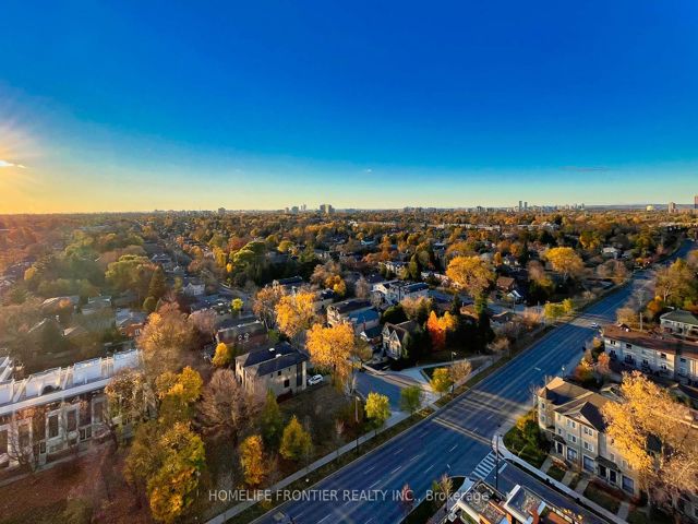 1907 - 68 Canterbury Pl