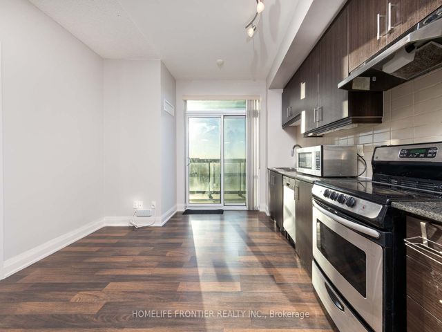 1907 - 68 Canterbury Pl