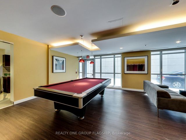 617 - 5 Hanna Ave