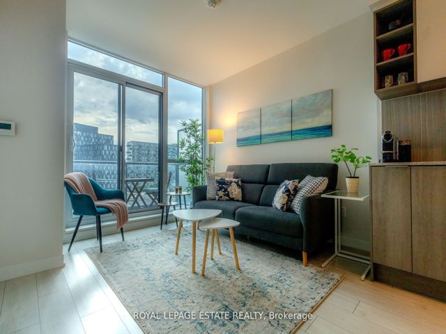657 - 31 Tippett Rd