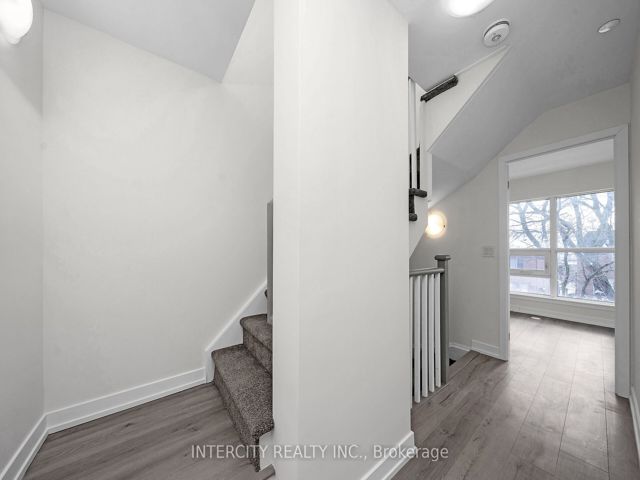 46 - 861 Sheppard Ave W