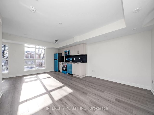 46 - 861 Sheppard Ave W