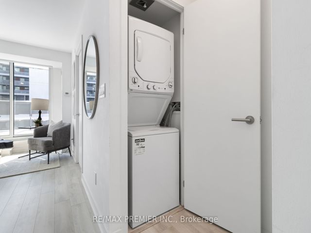 303 - 120 Varna Dr