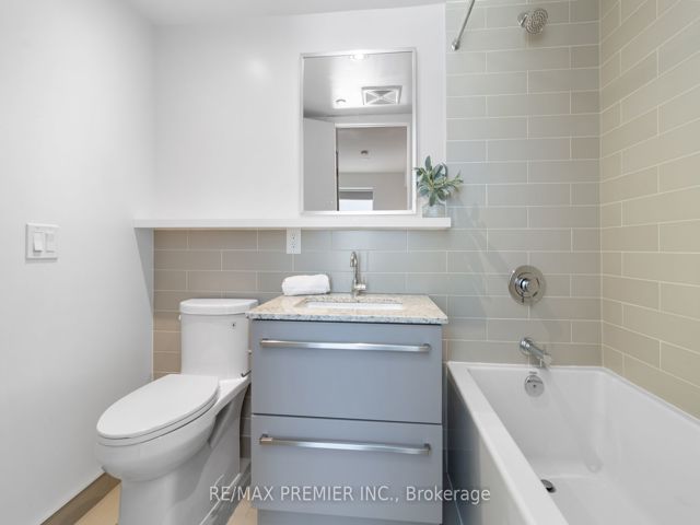 303 - 120 Varna Dr