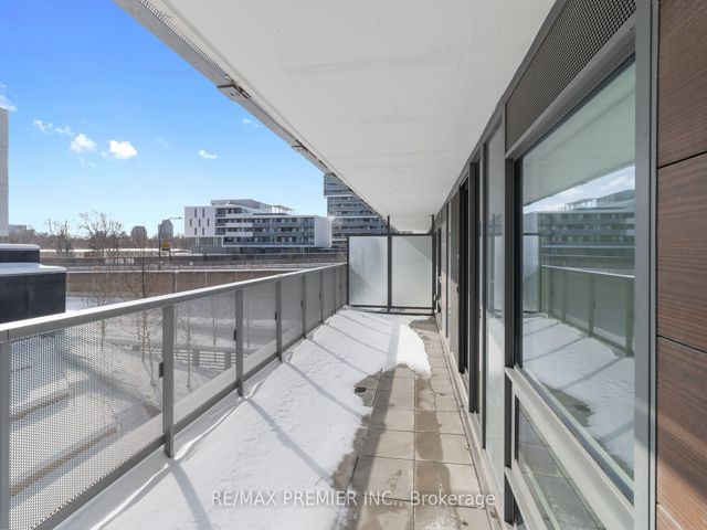 303 - 120 Varna Dr