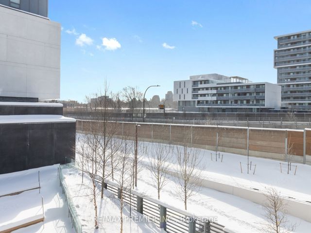 303 - 120 Varna Dr