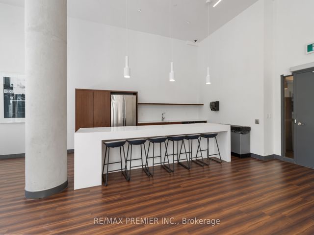 303 - 120 Varna Dr