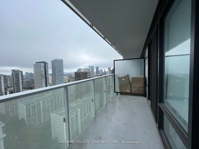 2606 - 501 Yonge St