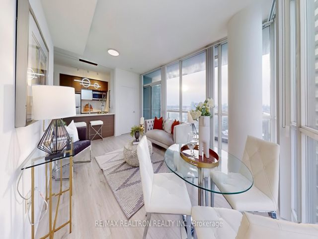 711 - 62 Forest Manor Rd