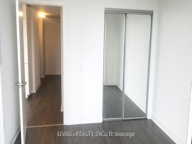 811 - 20 O'neill Rd