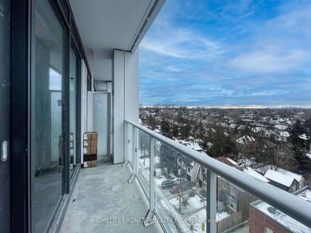 712 - 2020 Bathurst St