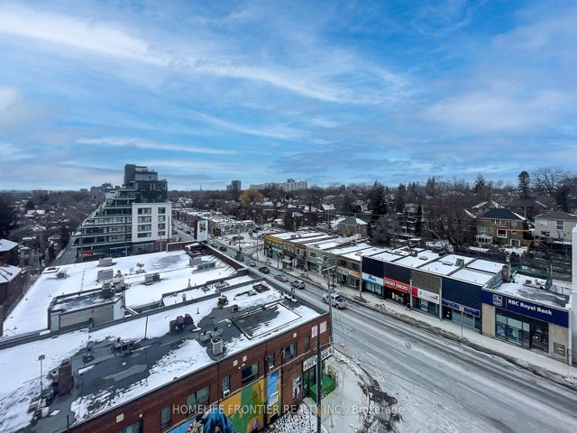 712 - 2020 Bathurst St