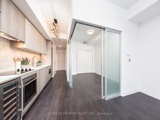 712 - 2020 Bathurst St