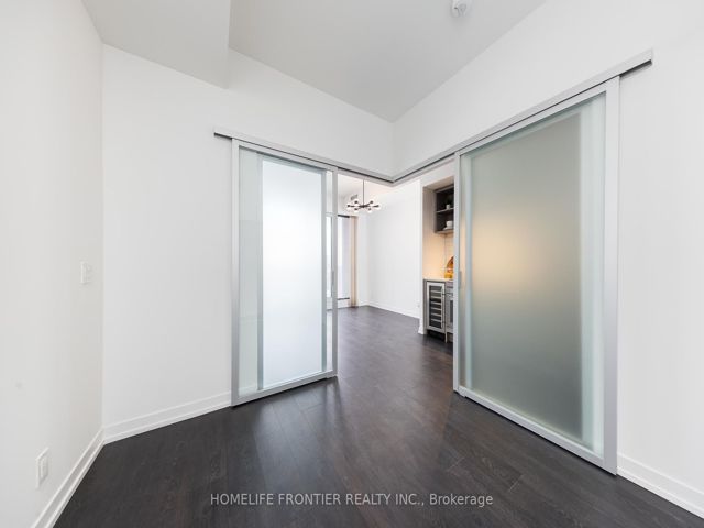 712 - 2020 Bathurst St