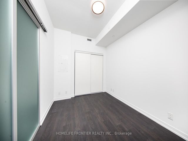 712 - 2020 Bathurst St