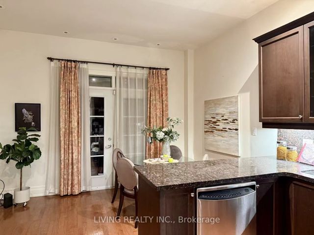 215 - 47 York Mills Rd