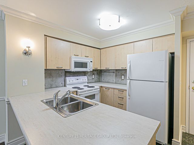 407 - 55 Harrison Garden Blvd S