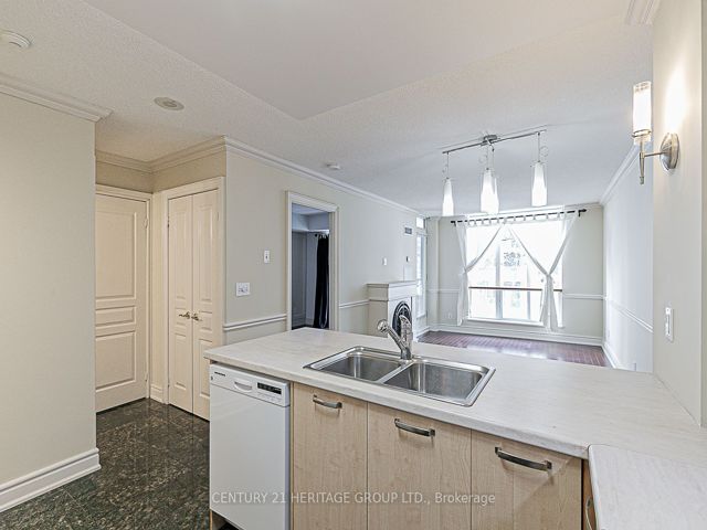 407 - 55 Harrison Garden Blvd S