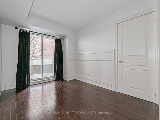 407 - 55 Harrison Garden Blvd S