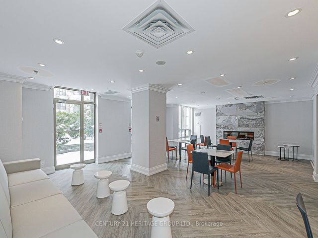 407 - 55 Harrison Garden Blvd S