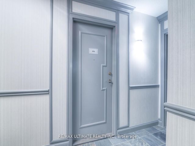 406 - 633 Bay St