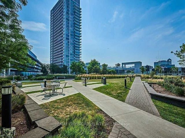 1702 - 2015 Sheppard Ave E
