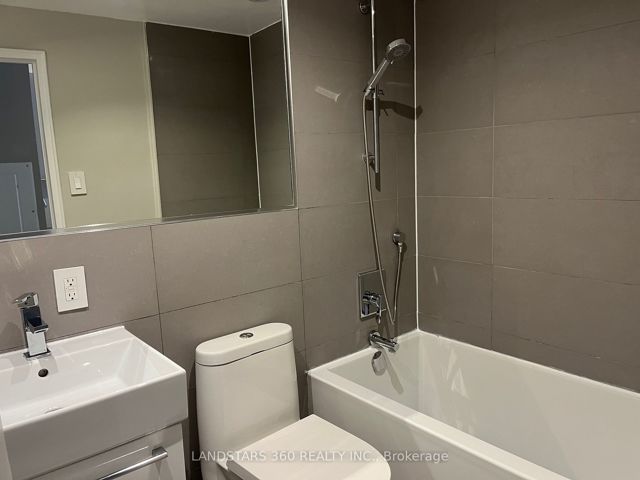105 - 111 Lawton Blvd