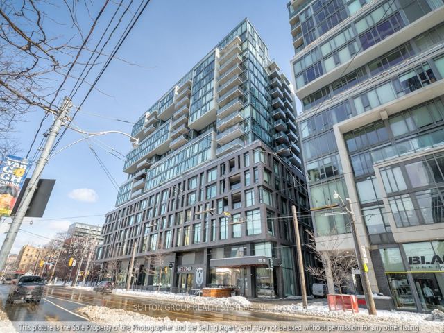 523 - 111 Bathurst St