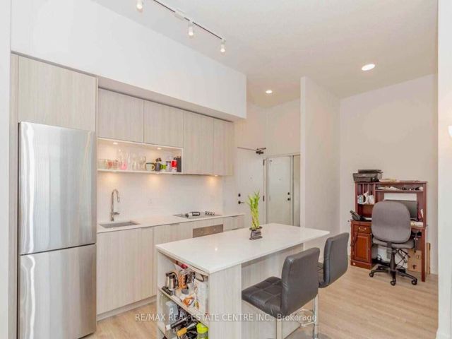 613 - 20 Tubman Ave