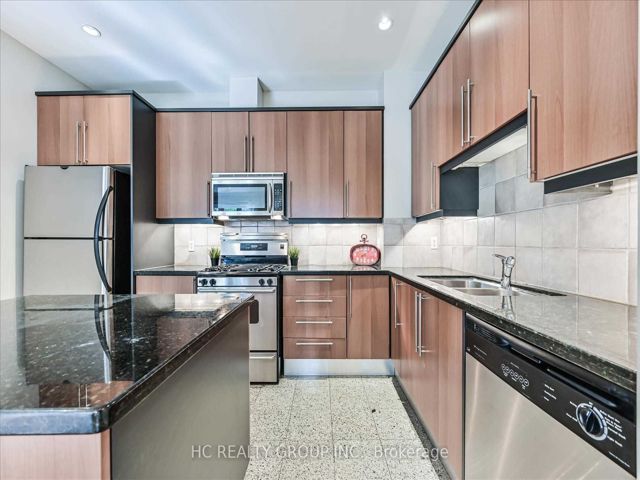 315 - 11 Everson Dr