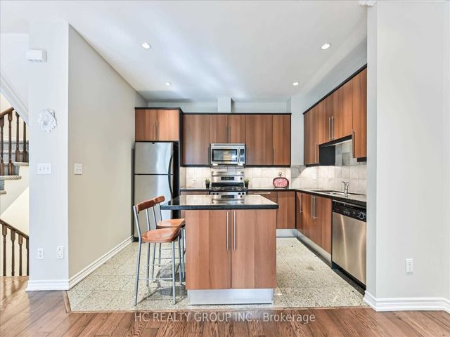 315 - 11 Everson Dr