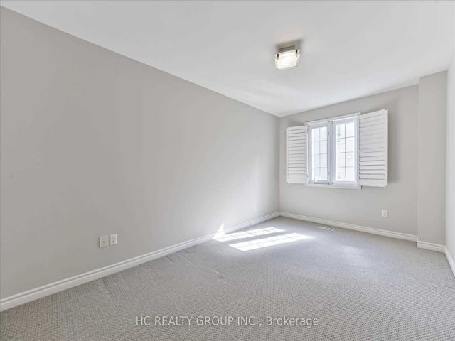 315 - 11 Everson Dr