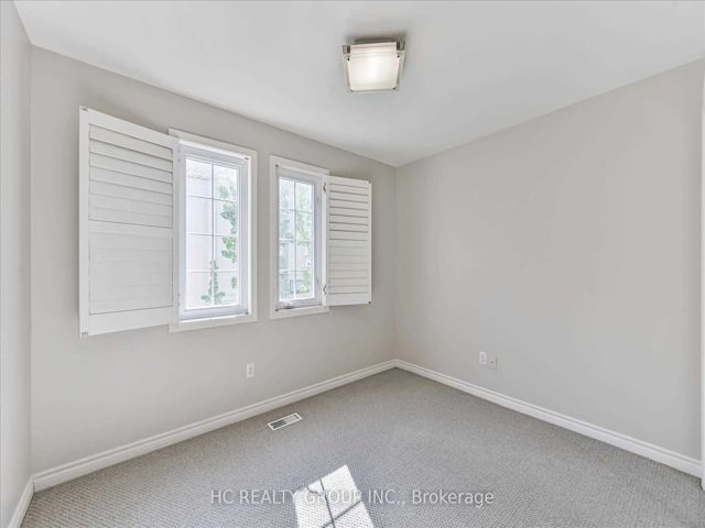 315 - 11 Everson Dr