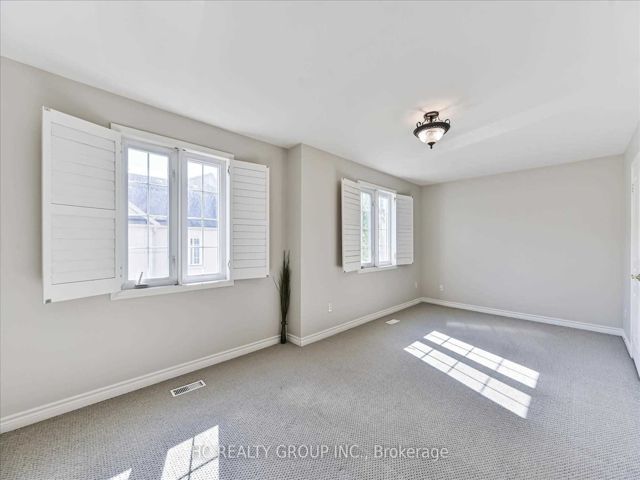 315 - 11 Everson Dr