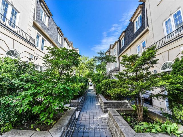 315 - 11 Everson Dr