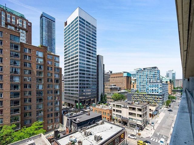 912 - 111 Elizabeth St