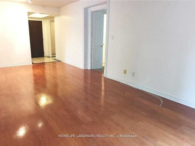 307 - 18 William Carson Cres