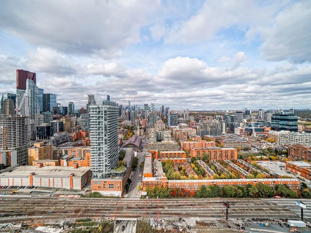 2911 - 15 Lower Jarvis St