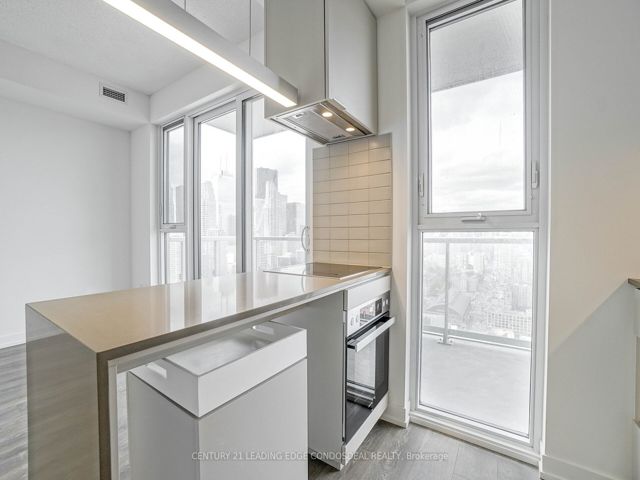 2911 - 15 Lower Jarvis St