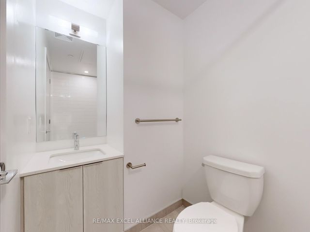 204 - 357 King St W