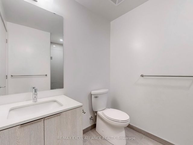 203 - 357 King St W