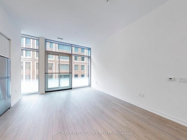 203 - 357 King St W