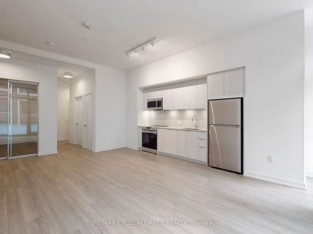 203 - 357 King St W